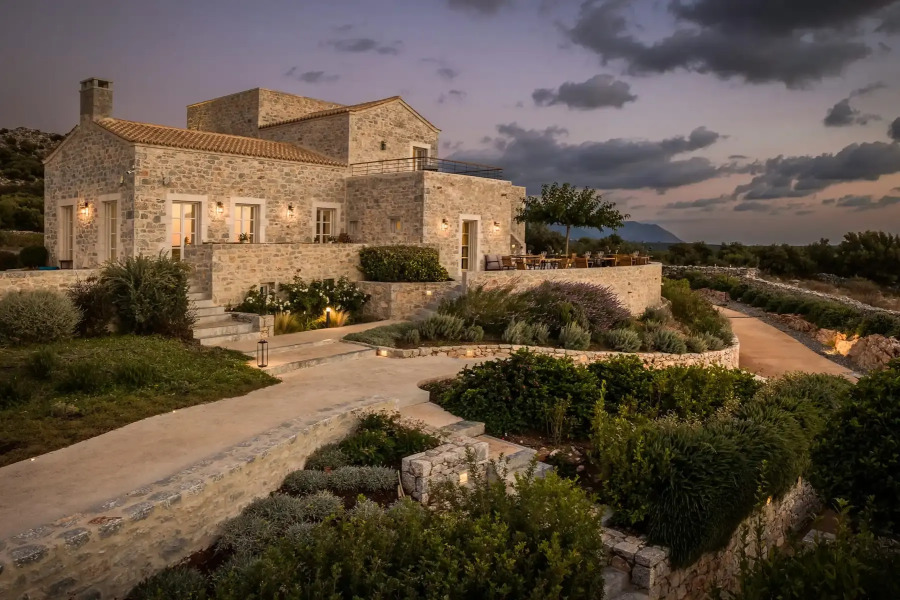 Ariá Estate Suites & Spa