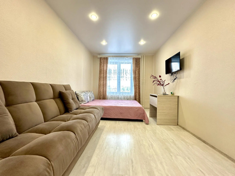 Compass (Компасс) в 15-м микрорайоне 42