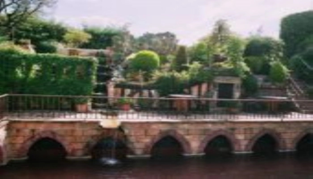 Chateau-Hotel La Vignette Haute