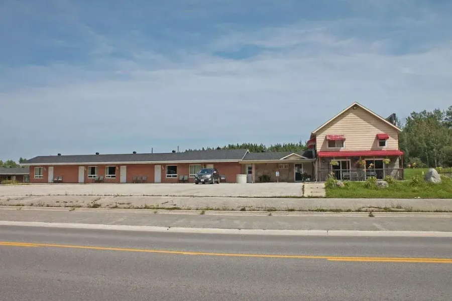 Knights Inn Flesherton