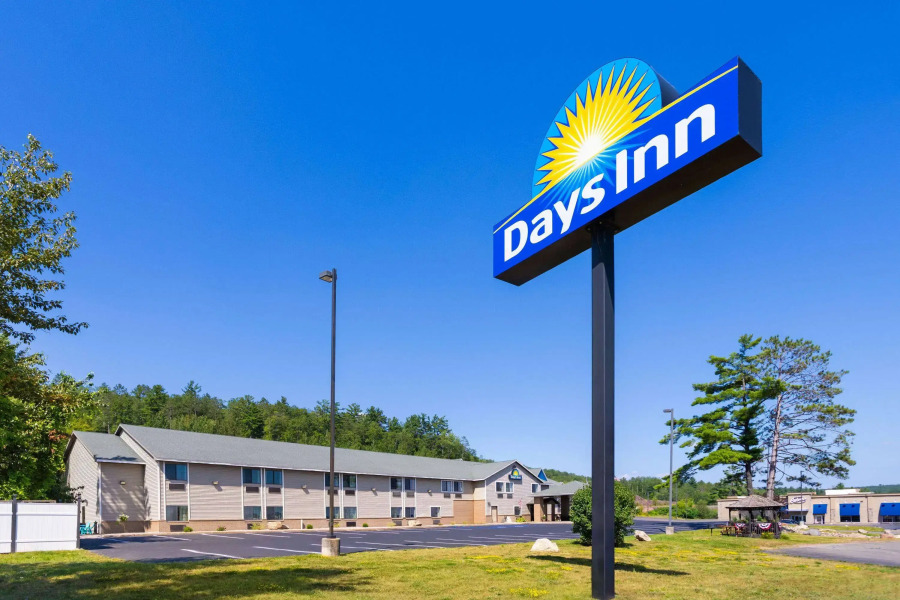 Days Inn by Wyndham Iron Mountain