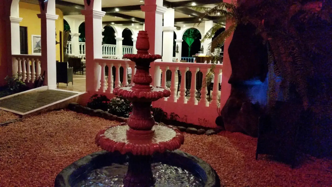 Tifakara Boutique Hotel & Birding Oasis