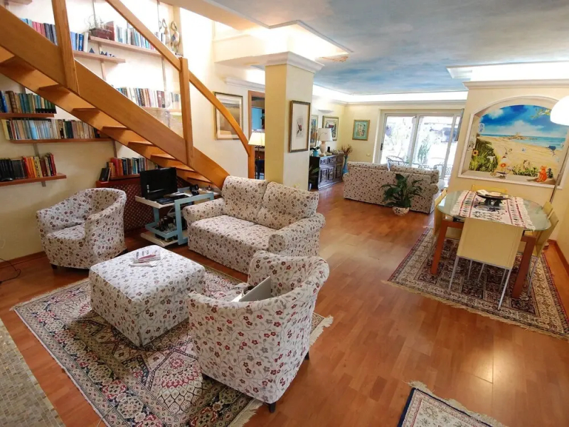 Surphinia Torre di Bari