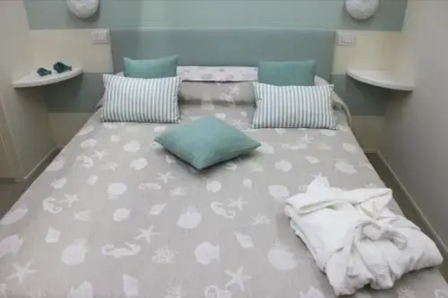 Clara's House