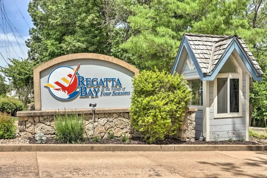 Condo w/ Boat Slip on Lake of the Ozarks!
