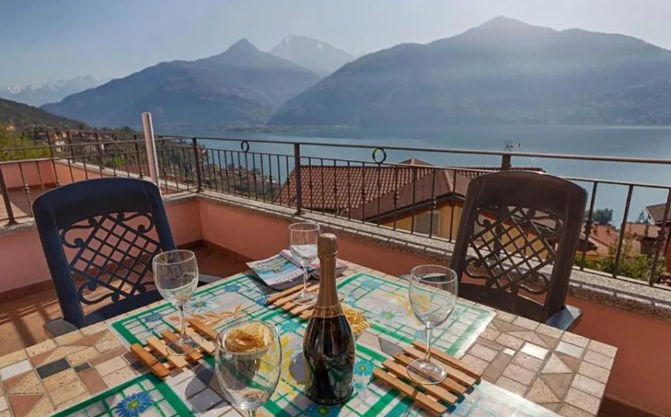 2-Bedroom Lakeview Apartment Mastena Belvedere