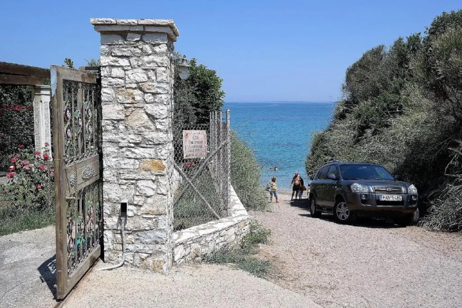 Sea Breeze Apartment