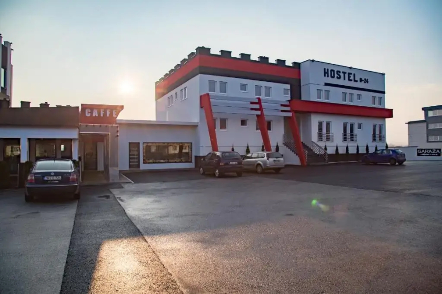 Hostel Tron