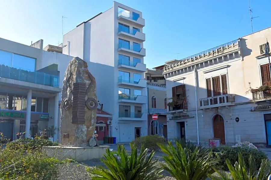 Upper - Boutique Hotel