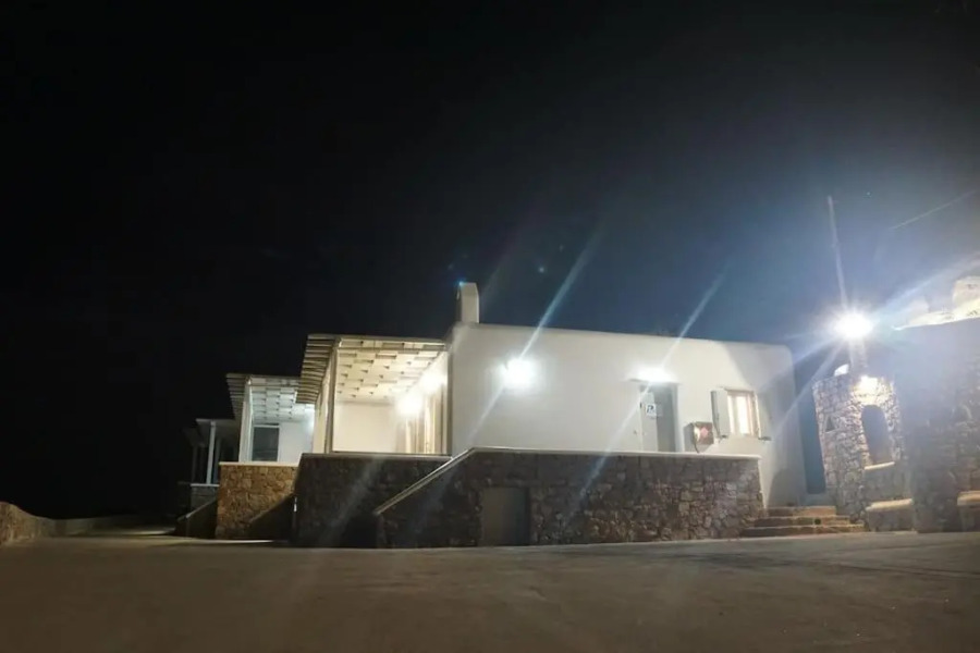 1Path Beach House Super Paradise Mykonos