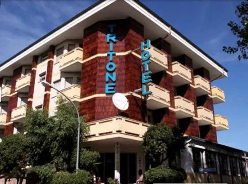 Hotel Tritone