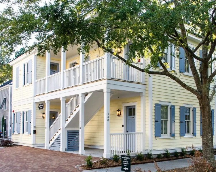 The Palmetto House Inn