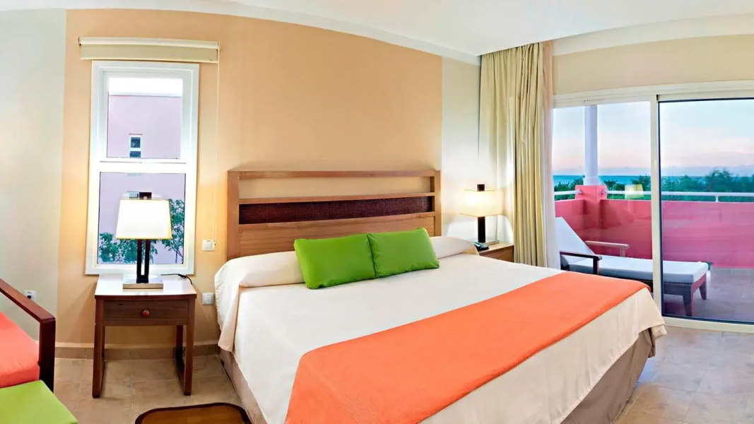 Hotel Playa Paraiso
