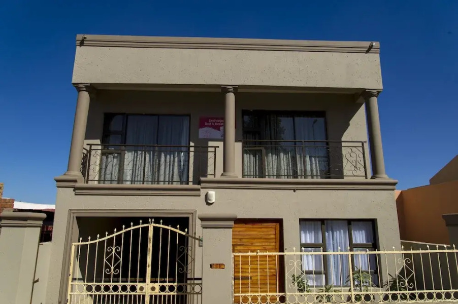 Emthonjeni Bed & Breakfast