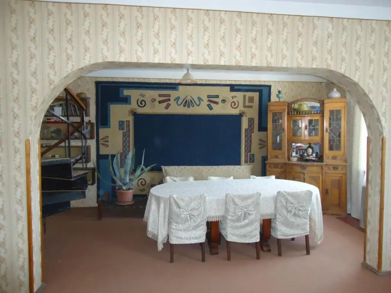 Family Summer House On Cityline