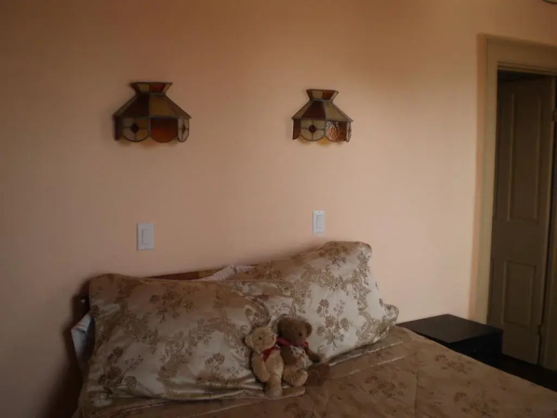 Actinolite Bed & Breakfast