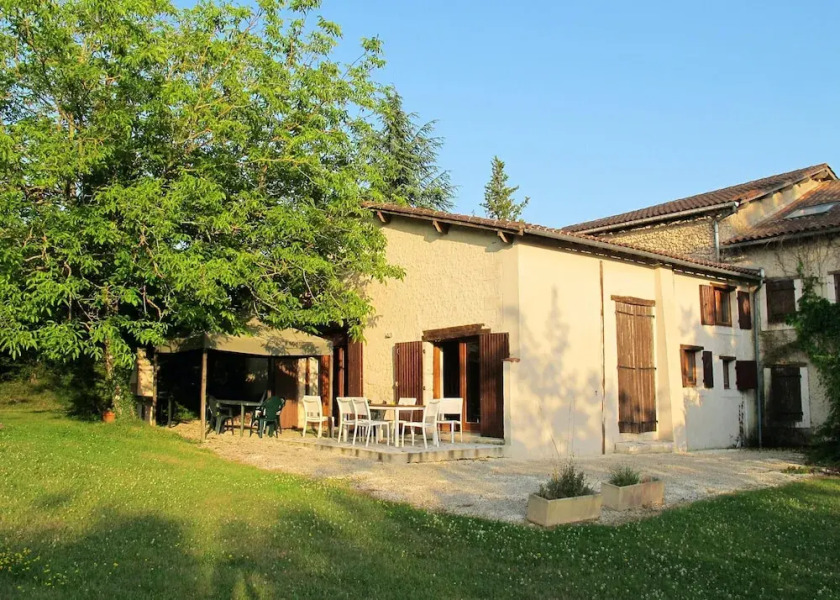 Villa With 4 Bedrooms in Saint-paul-lizonne, With Pool Access, Furnish