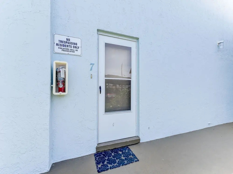 Starboard Light Condominium