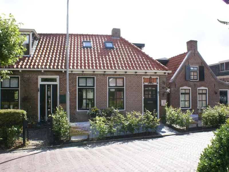Cottage by Wadden Sea With Scenic Views