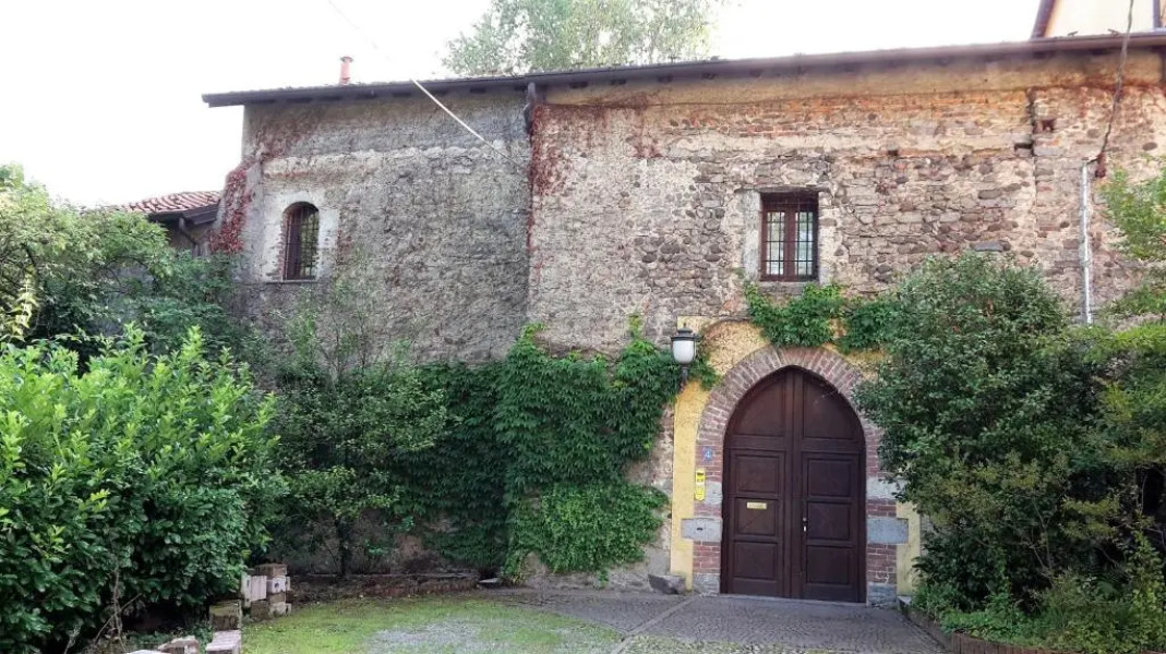 Castello di Montonate