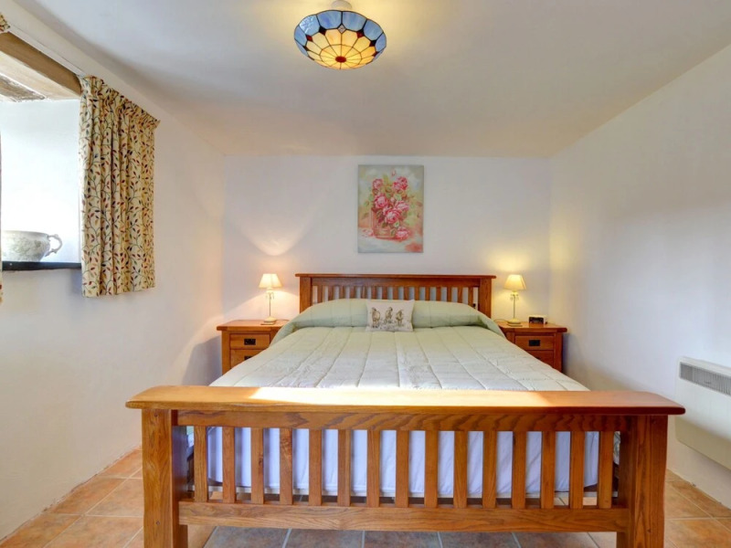 Picturesque Holiday Home in Bwlch-y-groes With Garden