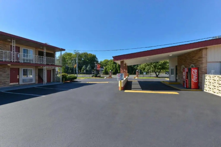 Econo Lodge East Hartford
