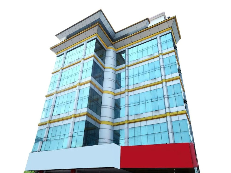 OYO 8964 Malabar Plaza Hotel