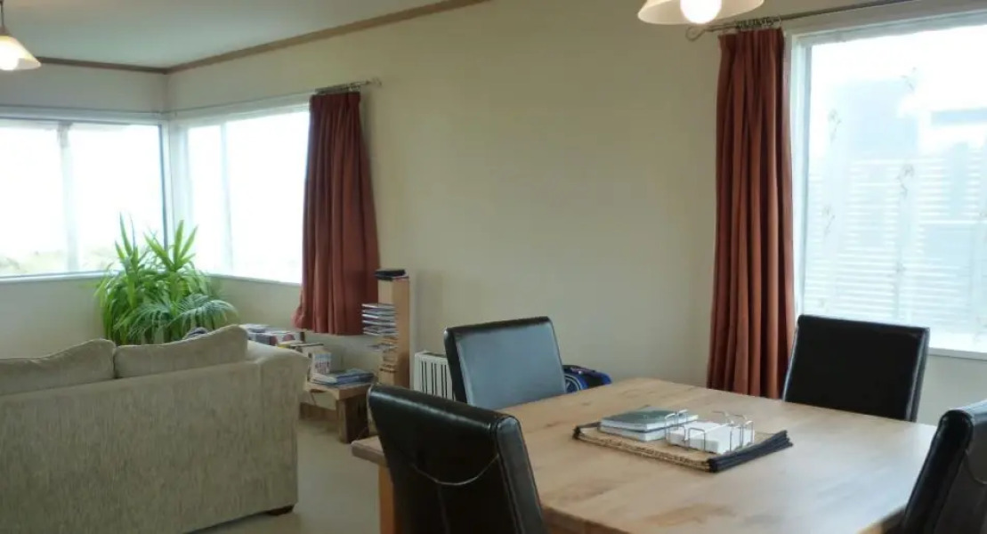 Curio Bay Accommodation