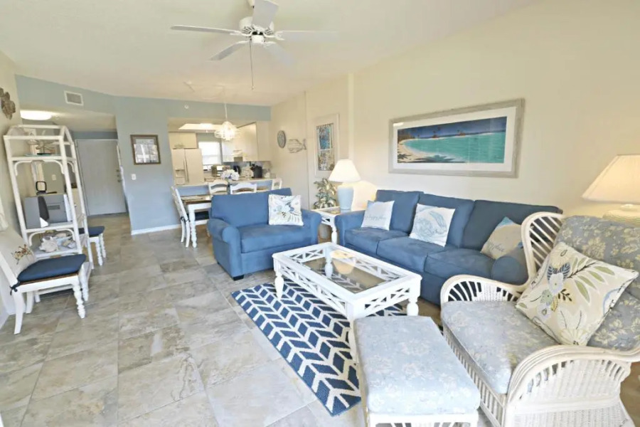 Ocean Village Club Q23