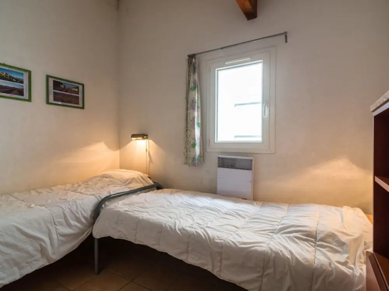 Vintage Holiday Home in South of France by the Sea