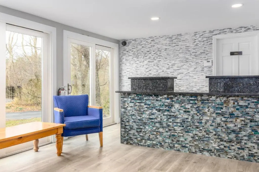 Captains Quarters Motel & Conference Center