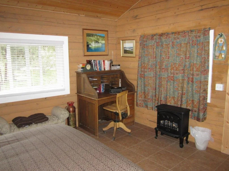 Six Mile River Resort