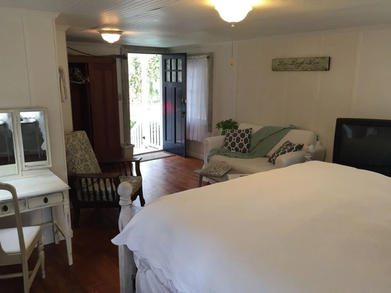 Open Gates Bed & Breakfast