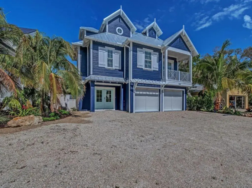 4 bed 4 and a half bath SLEEPS 10 elevator Heated Pool Spa Free WiFi boat dock