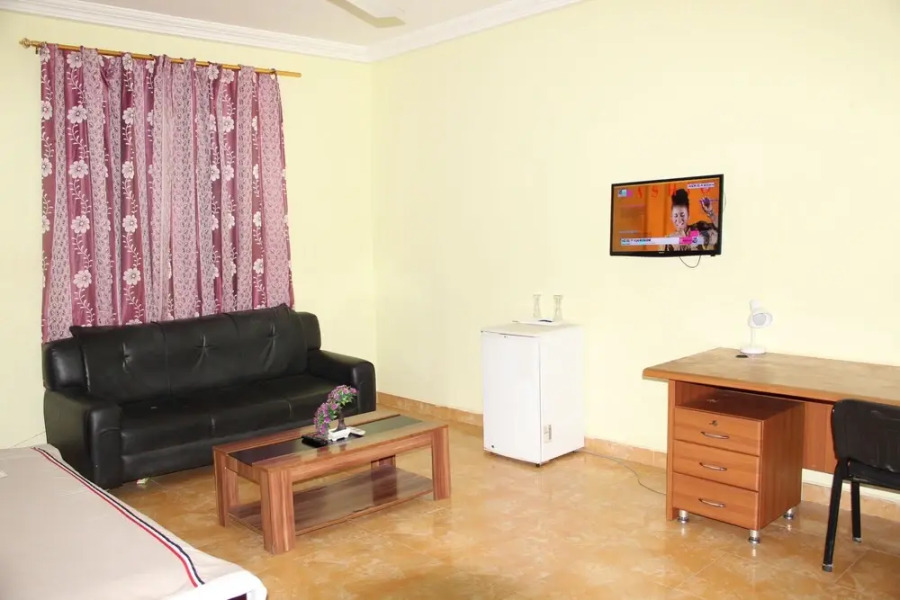 Gorsben Royal Lodge Hotel