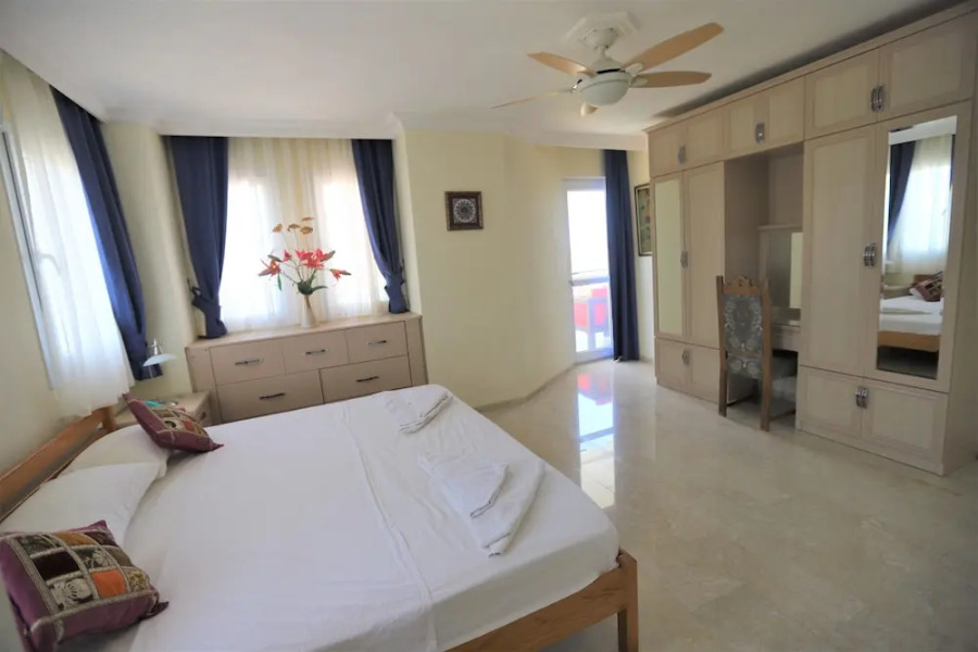 Villa Ruya,with Swimming Pool & Stunning sea Views