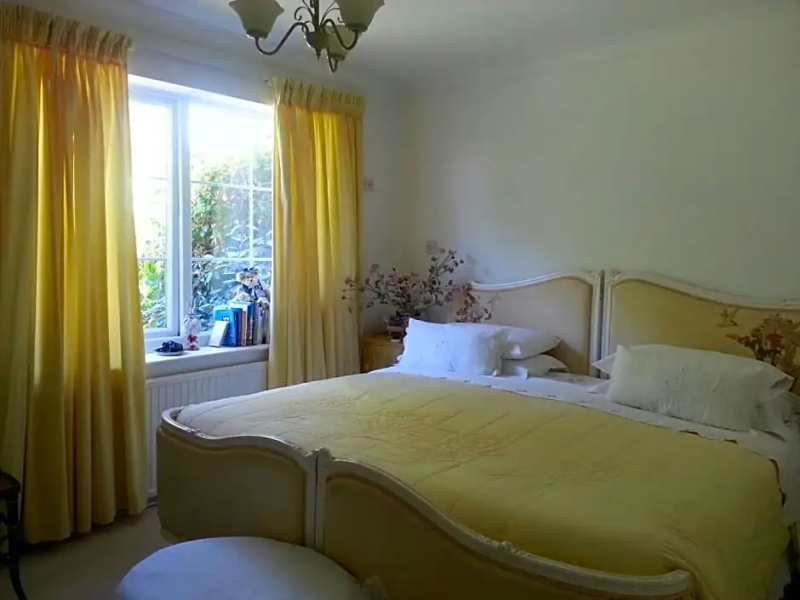 Folly Studio Bed and Breakfast