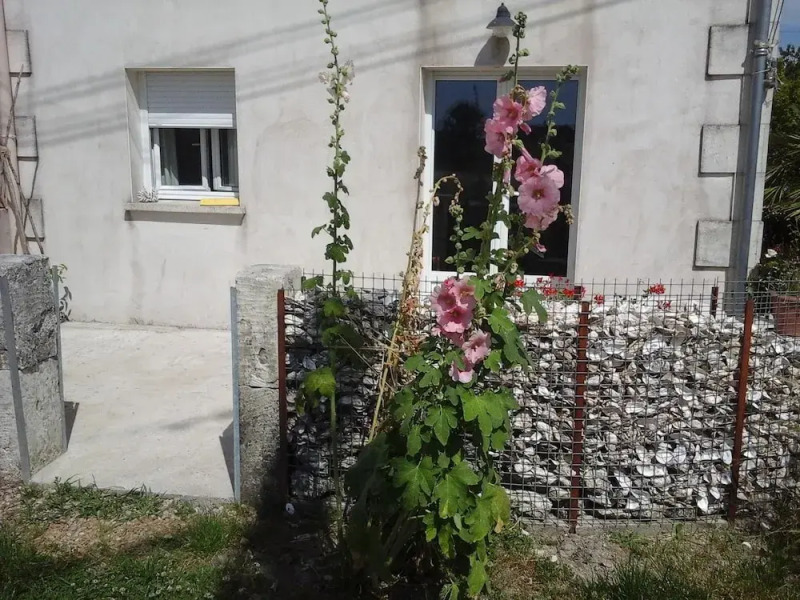 Apartment With One Bedroom In Mortagne-sur-gironde, With Furnished Garden And Wifi - 12 Km From The Beach