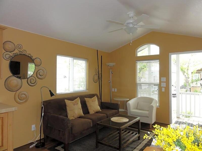 Arden Acres Executive Suites and Cottages