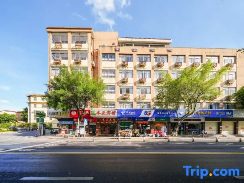Changtai Hezheng Business Hotel