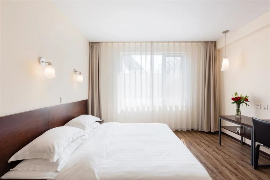 Sunjoy Hotel