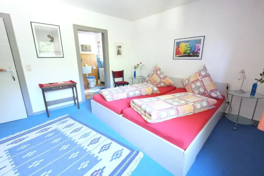 Frauenpension Arleta - Women only (только для женщин)