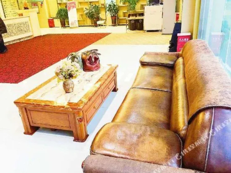 Tiantianshun Hotel (Kuitun Tuanjie)