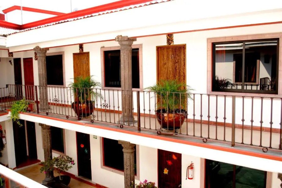 Hotel Maya 2012