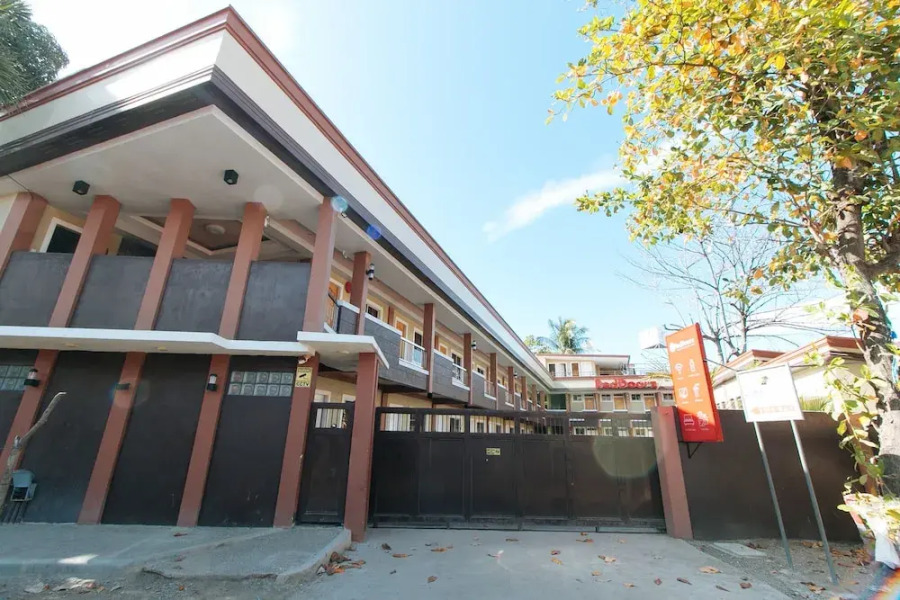 RedDoorz near Lapasan Plaza Cagayan de Oro