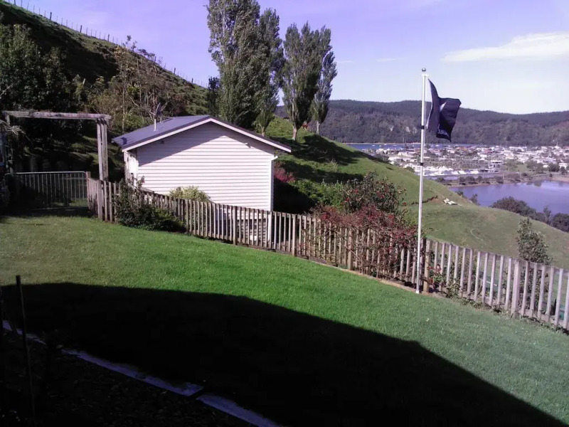 Mandhari Bed and Breakfast Cottage