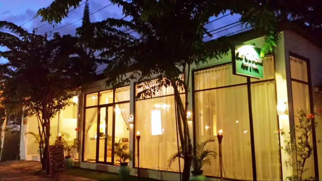 La Cabana Hotel and Villas