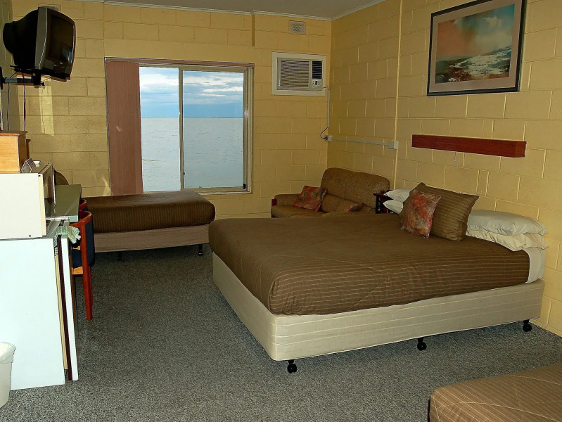 Meningie's Waterfront Motel