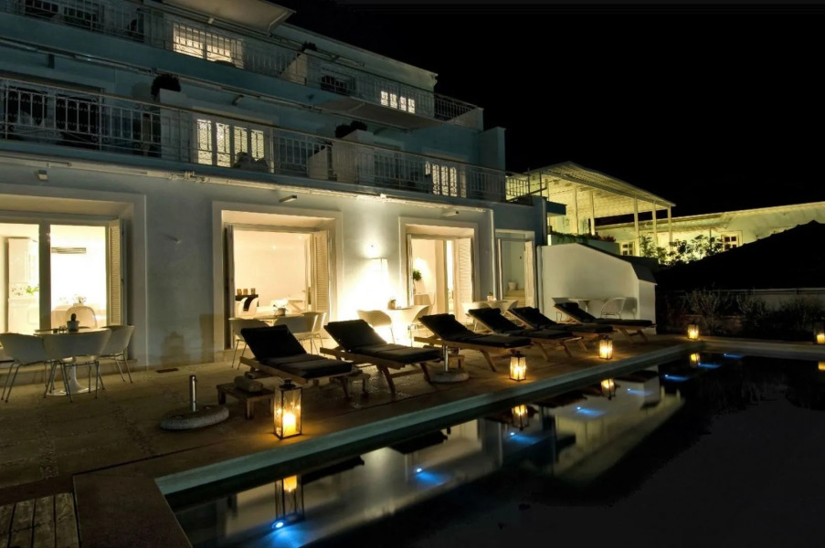 Perantzada Art Hotel