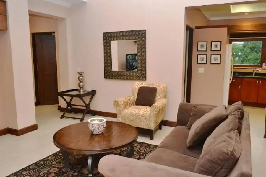 Private beach path, pool view- M03